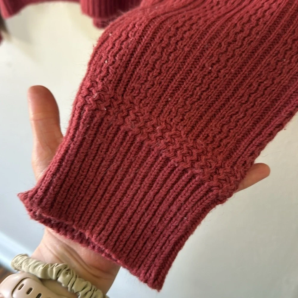 Vintage Today’s News Classic Red Men's Sweater large